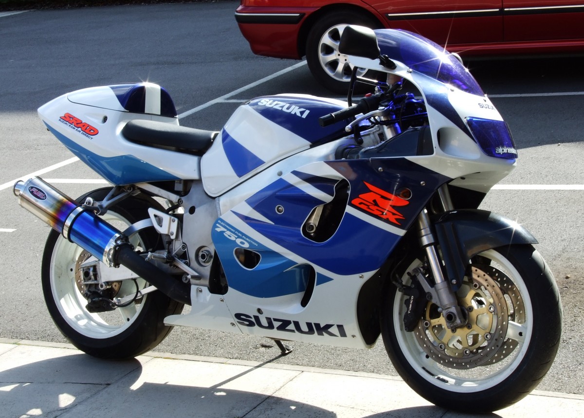 Suzuki GSX r750 1987