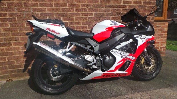 Honda CBR929 Fireblade 