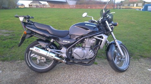 Kawasaki ER5 