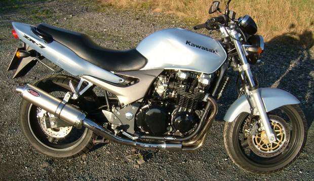 Kawasaki ZR7