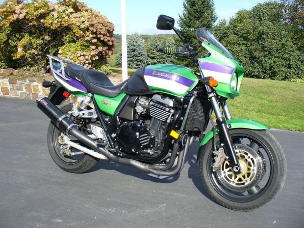 Kawasaki ZRX1100 